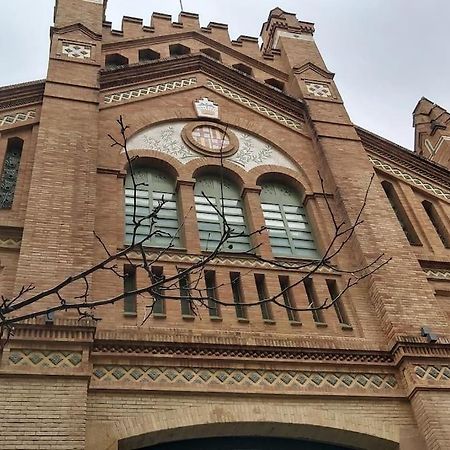 Small Room In Sants With Huge Terrace برشلونة المظهر الخارجي الصورة