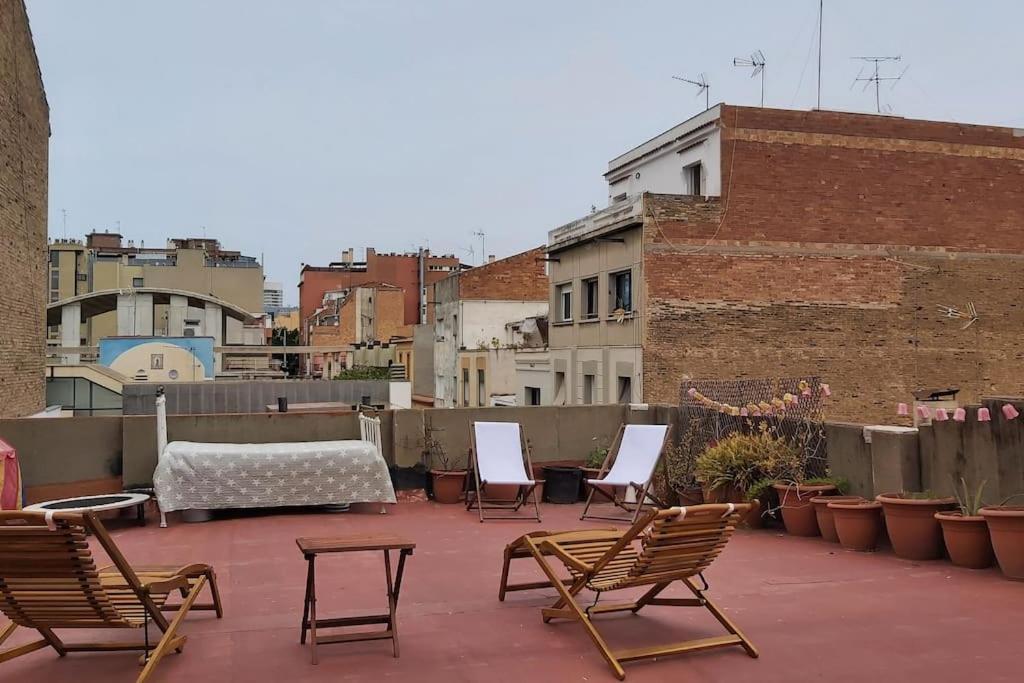 Small Room In Sants With Huge Terrace برشلونة المظهر الخارجي الصورة