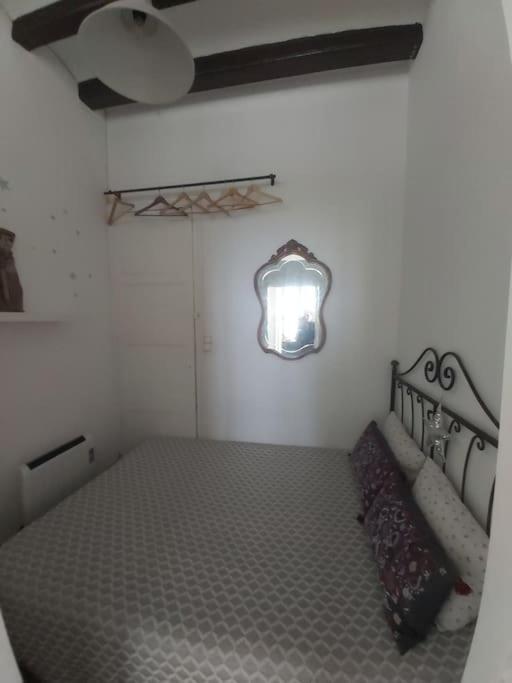 Small Room In Sants With Huge Terrace برشلونة المظهر الخارجي الصورة
